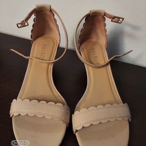 Women's shoes
